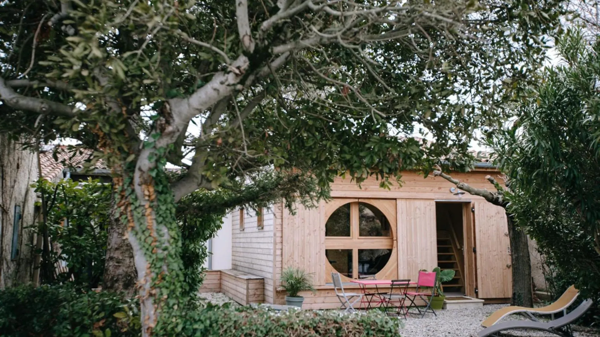 Charming Tiny House Villa L'Isle-sur-la-Sorgue
