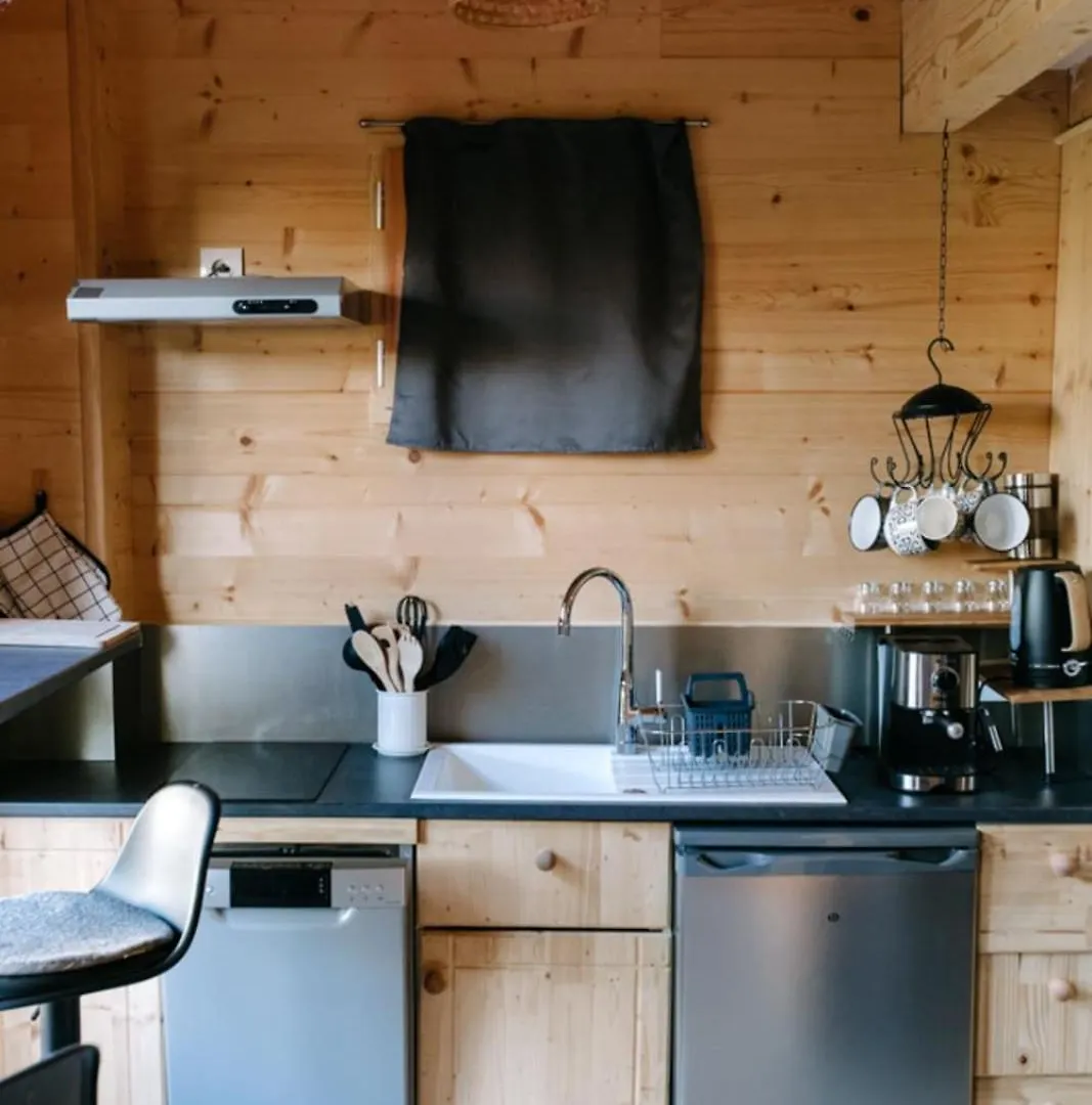 Charming Tiny House Villa L'Isle-sur-la-Sorgue