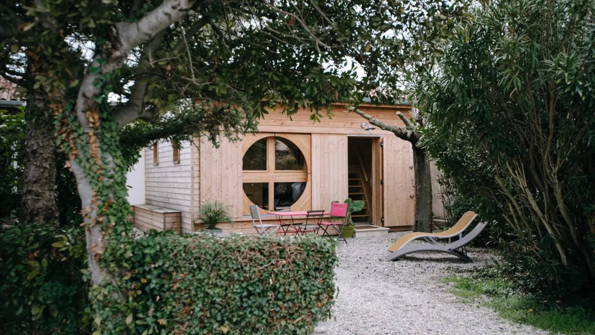 Charming Tiny House Villa L'Isle-sur-la-Sorgue 0*,  France